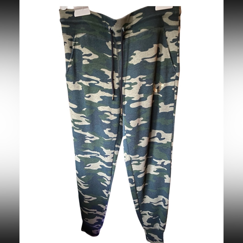 NEW✨TRUE RELIGION CAMO SWEATSUIT / FULL SUIT - Picture 7 of 16